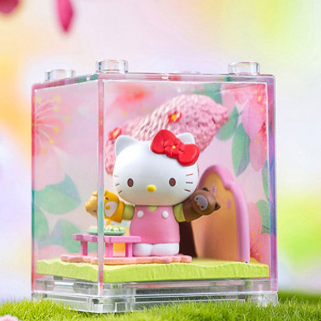 Hello Kitty Four Seasons Mini Figure Playset Blind Box