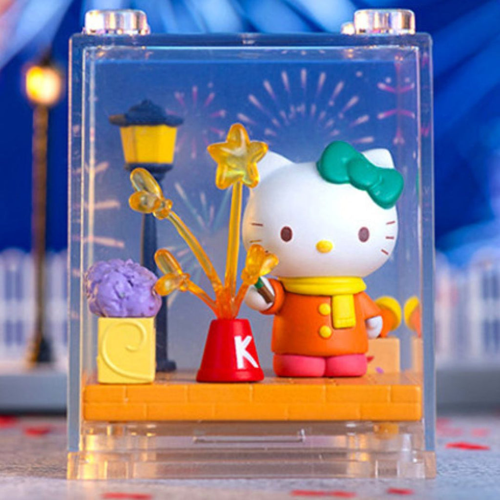 Hello Kitty Four Seasons Mini Figure Playset Blind Box